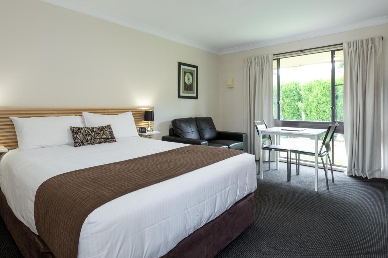 Motel Zig Zag & 4*